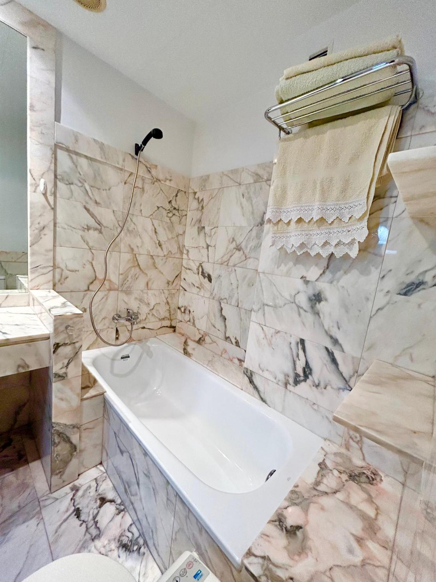 Vivienda Rectorado 2 Apartman Salamanca Kültér fotó